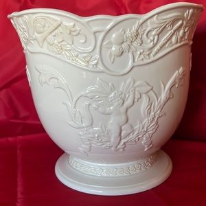 LENOX Butler’s Pantry Punch Bowl approx         12”x10”  Made in Italy